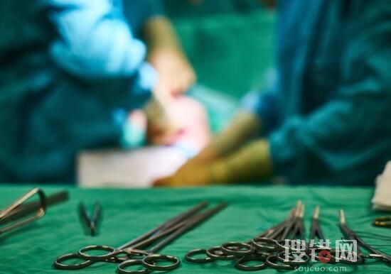 女子暴瘦20斤腦內取出27厘米活蟲 陸續吃藥兩年癥狀均沒改善