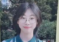 女生憑6科第一“霸榜”光榮榜 到底是什么情況？