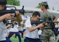 小伙985高校畢業4年后讀?？?為什么引熱議？