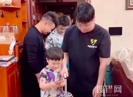 暑假花舅舅6萬的外甥們國慶節又來了 舅舅欲哭無淚