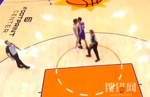 湯普森職業生涯首次被驅逐 究竟是怎么回事？