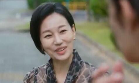 《月水金火木土》劉老板娘身份是不是好人？