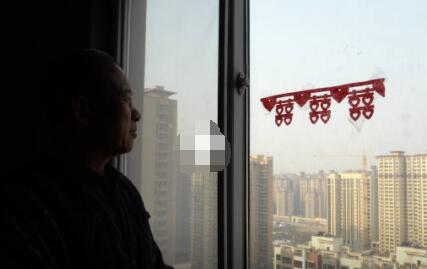 婚房爛尾10年業主住進毛坯房 始料未及真相簡直太意外了