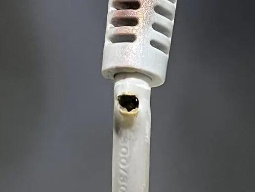 女子稱卷發棒爆炸致手臂二度燙傷 真相揭露真的令人大吃一驚