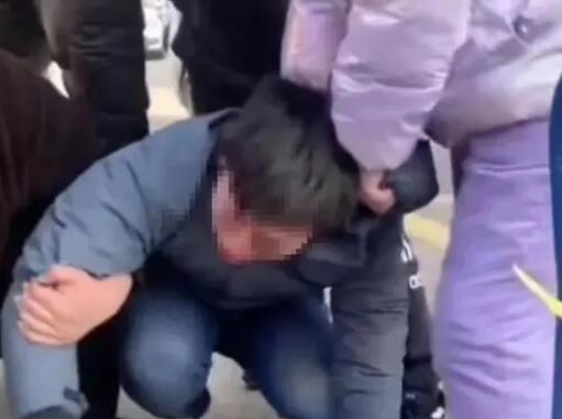 多名愛貓人士拘禁毆打虐貓者被調查 真相揭露真的令人大吃一驚