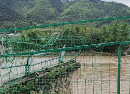 福建石橋垮塌:同行者看著4人被水吞沒 真相曝光簡直太驚人了