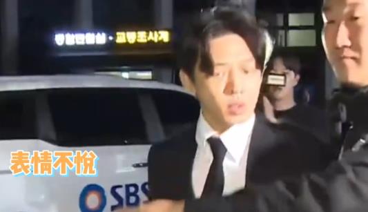 劉亞仁受訪時被路人潑水 照片曝光直接讓人大呼意外