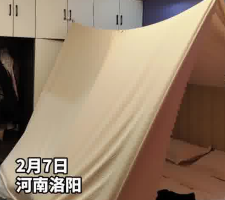 女子住酒店用一根繩子一塊布防偷拍 內幕實在讓人驚個呆