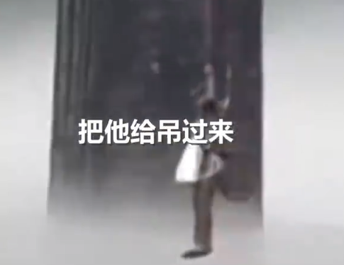 釣魚佬被困河中 男子用無人機吊上岸 真相簡直太意外了