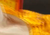 免費送雞蛋騙老人高價購買三無壽衣 內幕實在讓人驚個呆